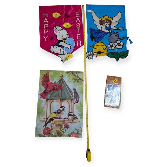 Group of 4 Spring Themed Outdoor Flags - Picture 8 of 14